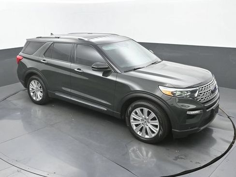 Used 2023 Ford Explorer Limited w/ Limited Technology Package RWD image 13