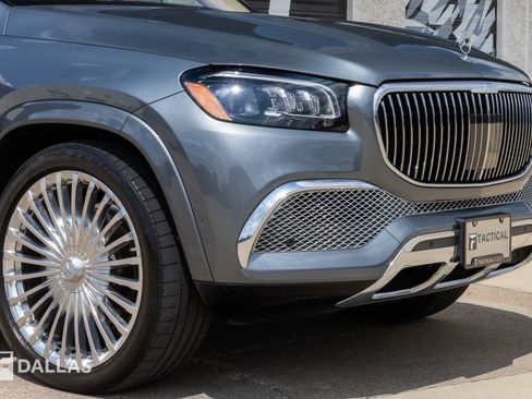 Used 2023 Mercedes-Benz Maybach GLS 600 4MATIC image 2
