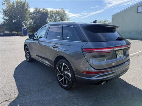 Used 2024 Lincoln Corsair Grand Touring w/ Equipment Group 301A image 4