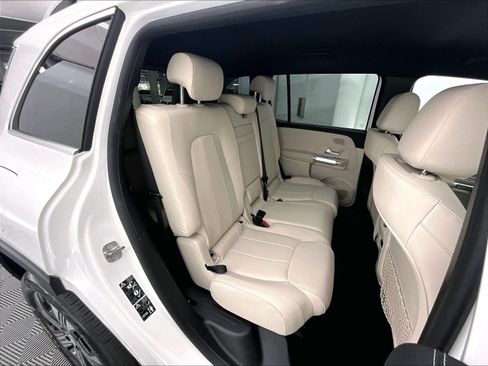 Certified 2024 Mercedes-Benz EQB 250+ image 17