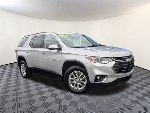 Used 2021 Chevrolet Traverse LT w/ LPO, Floor Liner Package image 1