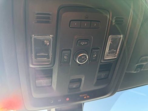 Certified 2022 Chevrolet Tahoe High Country w/ Premium Package 2 image 32