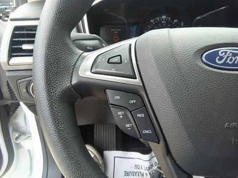 Used 2018 Ford Fusion S FWD image 25