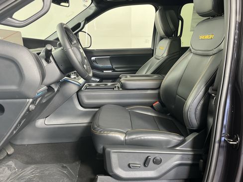 New 2026 Ford Expedition Tremor image 10