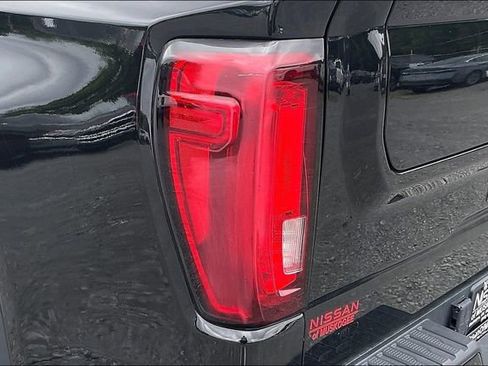 Used 2024 GMC Sierra 1500 Denali w/ Technology Package AWD/4WD image 23