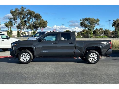 New 2026 Toyota Tacoma SR5 image 7