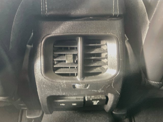 Used 2020 Jeep Cherokee High Altitude AWD/4WD image 27