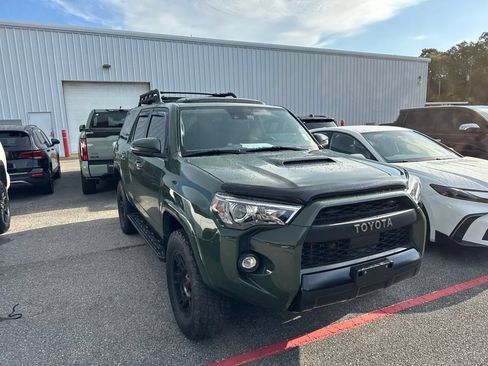 Used 2020 Toyota 4Runner 4WD image 3