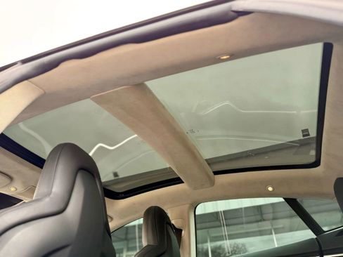 Used 2016 Tesla Model S 90D image 21