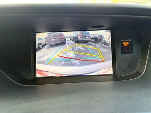 Used 2016 Lexus ES 350 w/ Premium Package w/Wood Trim FWD image 22