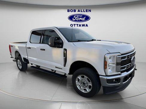 Used 2025 Ford F250 XLT image 8