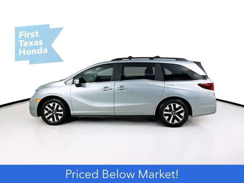 New 2026 Honda Odyssey EX-L image 4