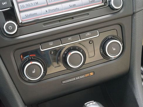 Used 2011 Volkswagen Jetta TDI FWD image 24