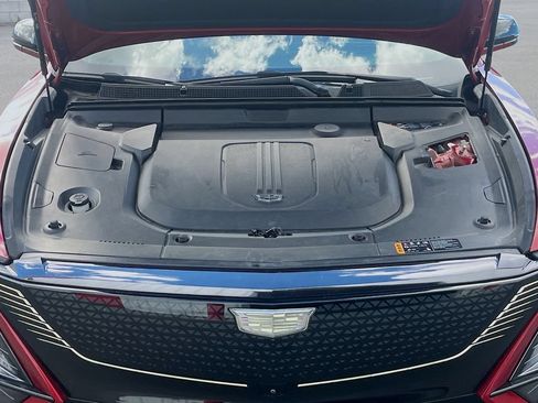 Used 2024 Cadillac Lyriq Sport w/ Nappa Leather Package AWD/4WD image 33