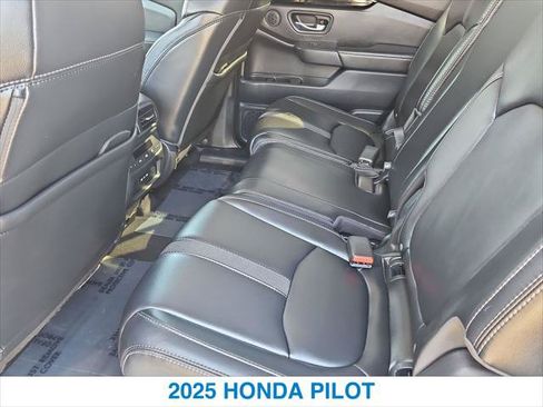 Certified 2025 Honda Pilot EX-L image 22