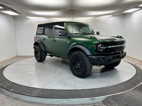 Used 2023 Ford Bronco Wildtrak image 7