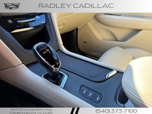 Used 2017 Cadillac XT5 Luxury w/ Driver Awareness Package image 11