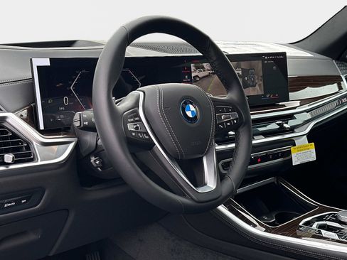New 2026 BMW X5 xDrive50e image 28