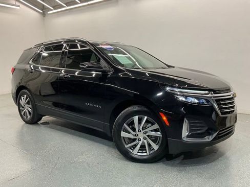 Used 2023 Chevrolet Equinox Premier FWD image 2