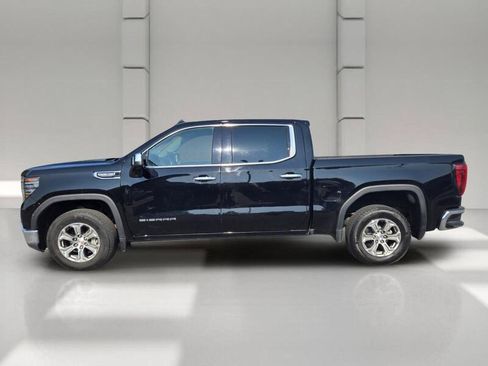 Used 2025 GMC Sierra 1500 SLT RWD image 4