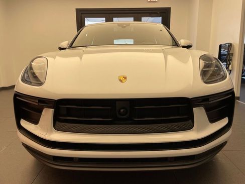 New 2026 Porsche Macan AWD/4WD image 25