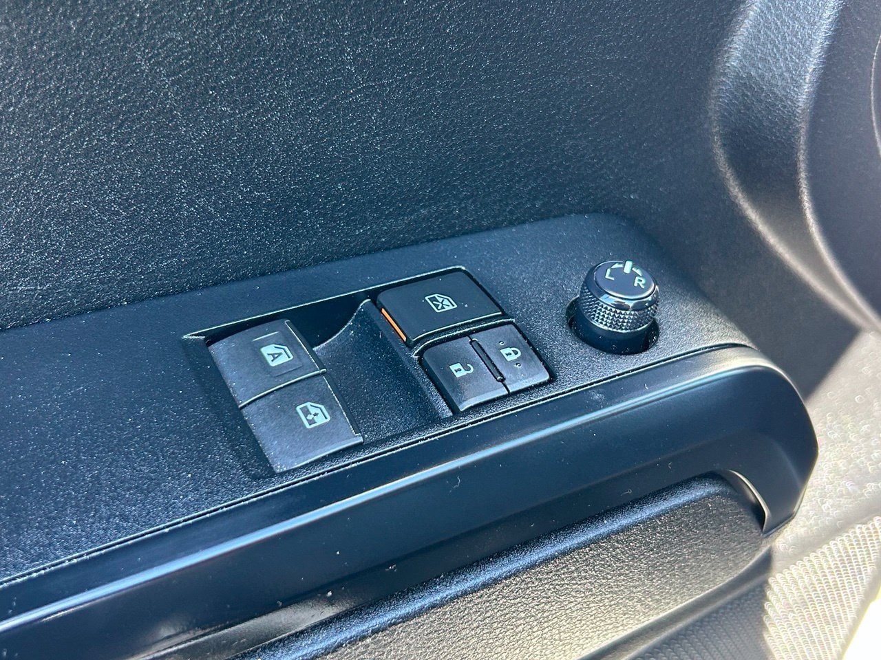 Used 2021 Toyota Tacoma SR RWD image 26