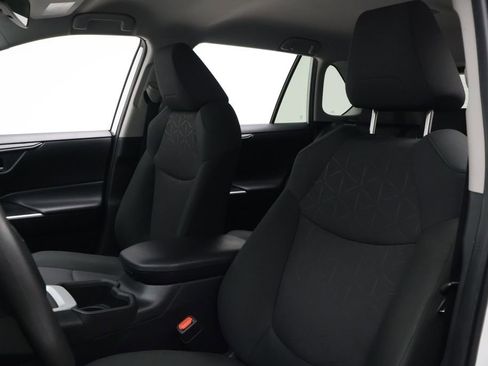 Used 2024 Toyota RAV4 XLE FWD image 13