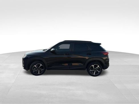 Used 2022 Chevrolet TrailBlazer RS w/ Sun and Liftgate Package AWD/4WD image 3