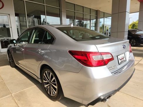 Used 2019 Subaru Legacy 2.5i Premium AWD/4WD image 9