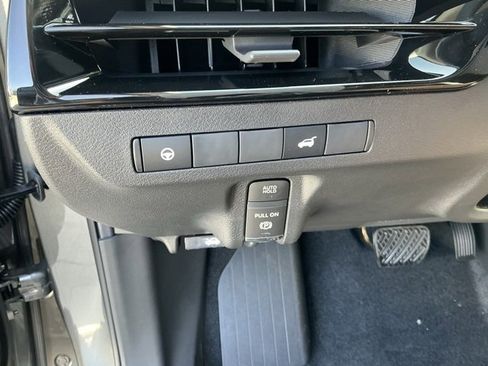 Certified 2025 Nissan Murano SV w/ Cargo Package image 22