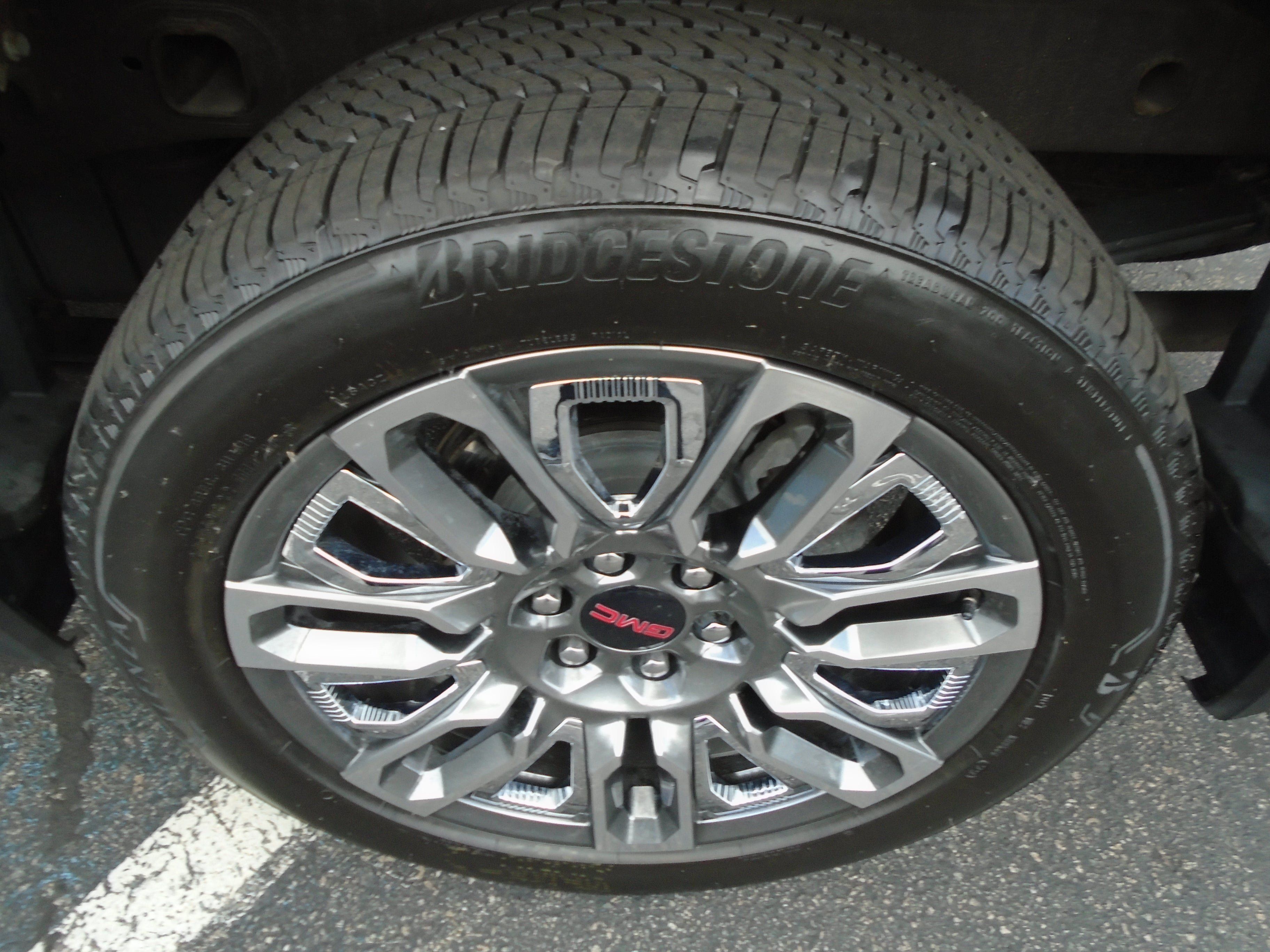 Certified 2025 GMC Sierra 1500 Denali Ultimate AWD/4WD image 16