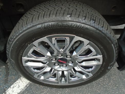 Certified 2025 GMC Sierra 1500 Denali Ultimate AWD/4WD image 16