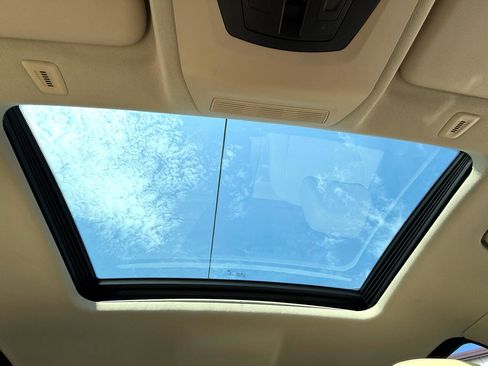 Used 2013 BMW 528i Sedan image 23