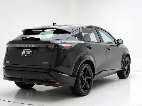Used 2024 Nissan Ariya AWD image 9