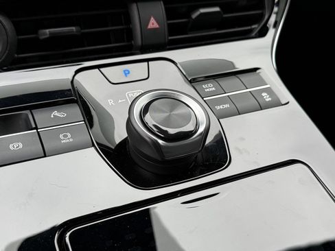 Used 2024 Toyota bZ4X XLE image 23