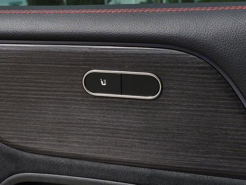 Certified 2022 Mercedes-Benz GLB 250 4MATIC image 35