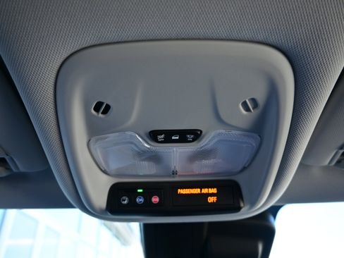 Used 2021 Chevrolet TrailBlazer LS image 27