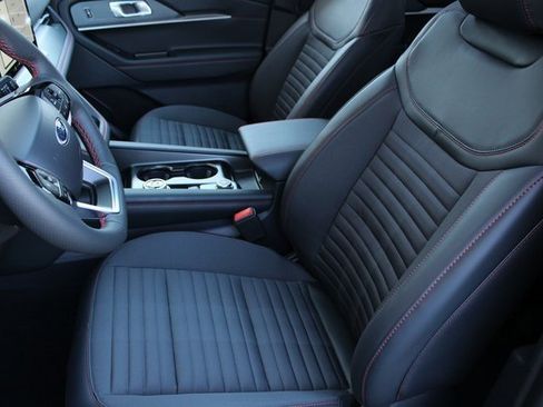 New 2026 Ford Explorer ST-Line w/ ST-Line Street Pack image 16