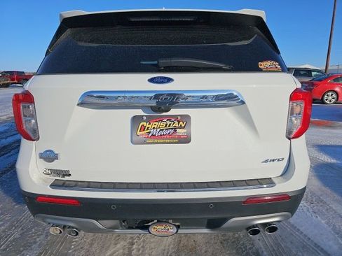 Used 2024 Ford Explorer King Ranch w/ Technology Package image 4