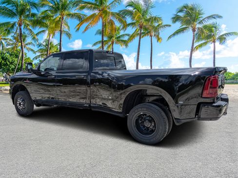 New 2026 RAM 3500 Big Horn AWD/4WD image 5