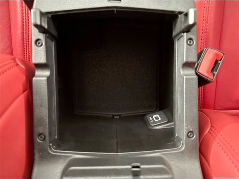 Used 2020 Jeep Wrangler Unlimited Sport AWD/4WD image 31