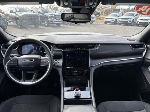 Used 2024 Jeep Grand Cherokee L Laredo w/ Luxury Tech Group I image 42