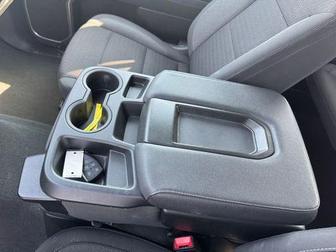 Used 2025 Chevrolet Silverado 1500 LT AWD/4WD image 19
