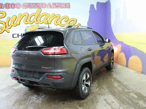 Used 2016 Jeep Cherokee Trailhawk w/ Comfort & Convenience Group image 8
