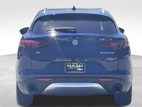 Used 2020 Alfa Romeo Stelvio AWD w/ Cold Weather Package image 4