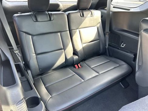 Used 2025 Ford Explorer ST AWD/4WD image 27