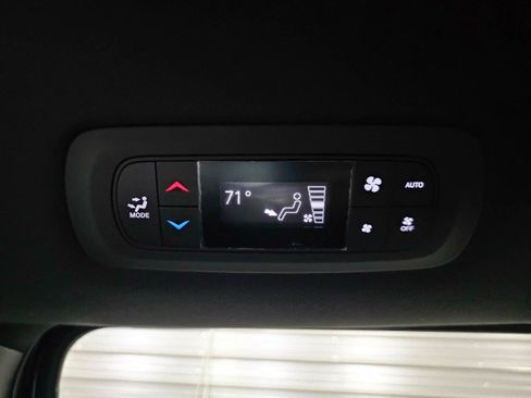 Used 2023 Chrysler Pacifica Touring-L w/ S Appearance Package FWD image 21