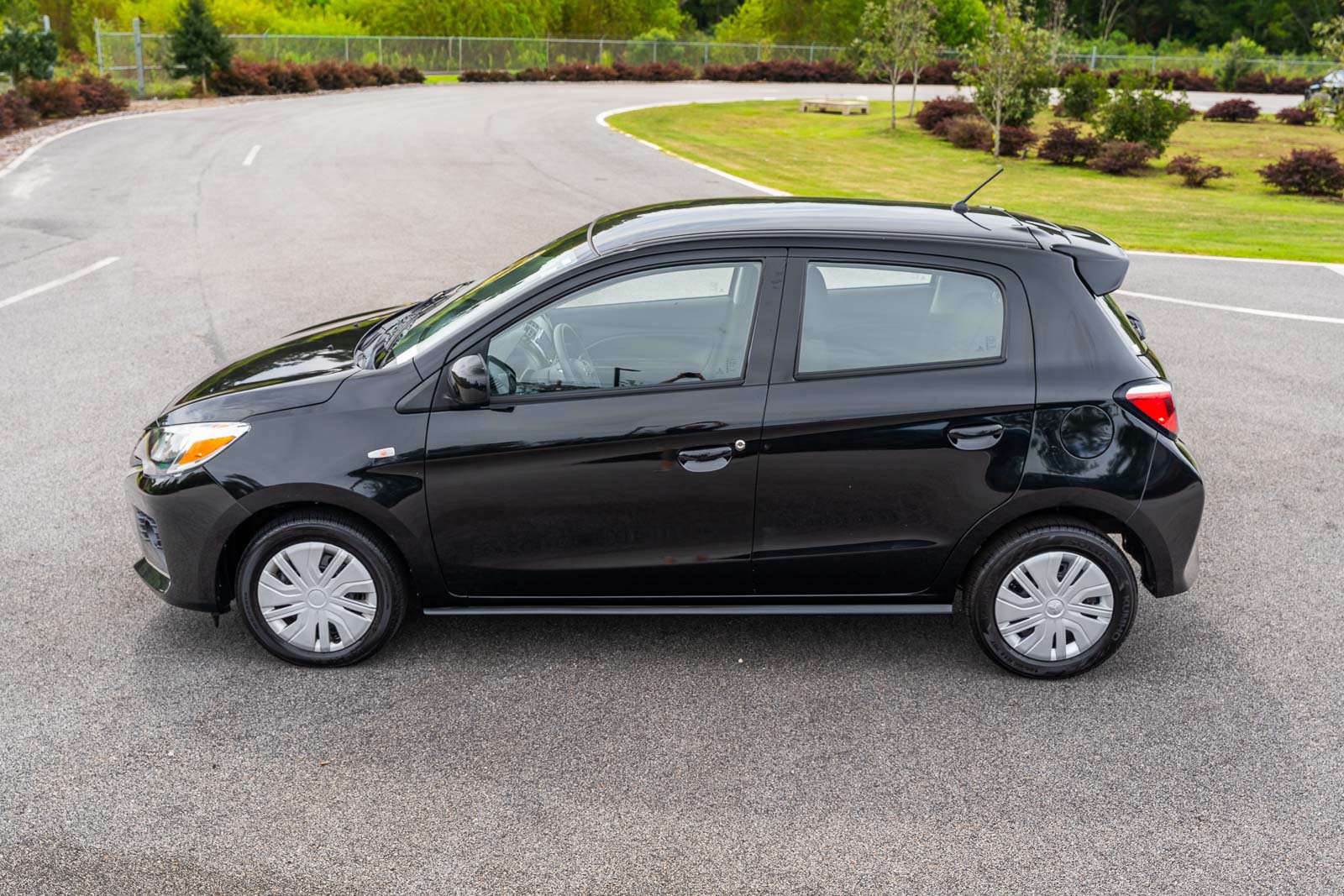 Used 2024 Mitsubishi Mirage ES FWD image 5