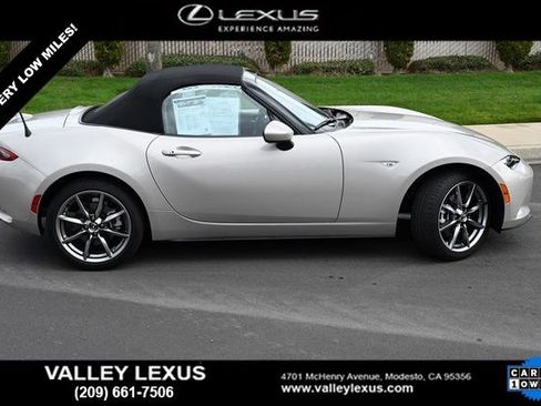 Used 2023 MAZDA MX-5 Miata Grand Touring w/ Weather Package image 3