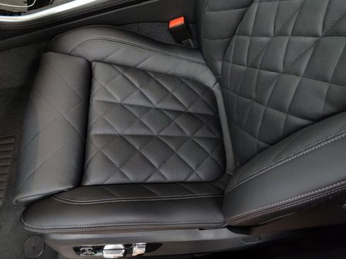 New 2026 BMW X5 xDrive50e w/ M Sport Package image 18